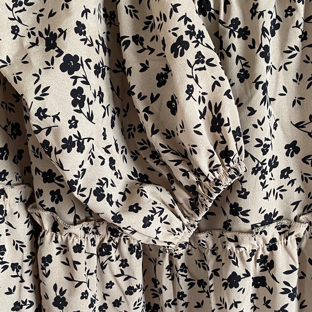 SHEIN Beige and Black Floral Long Sleeve Dress - Picture 8 of 8